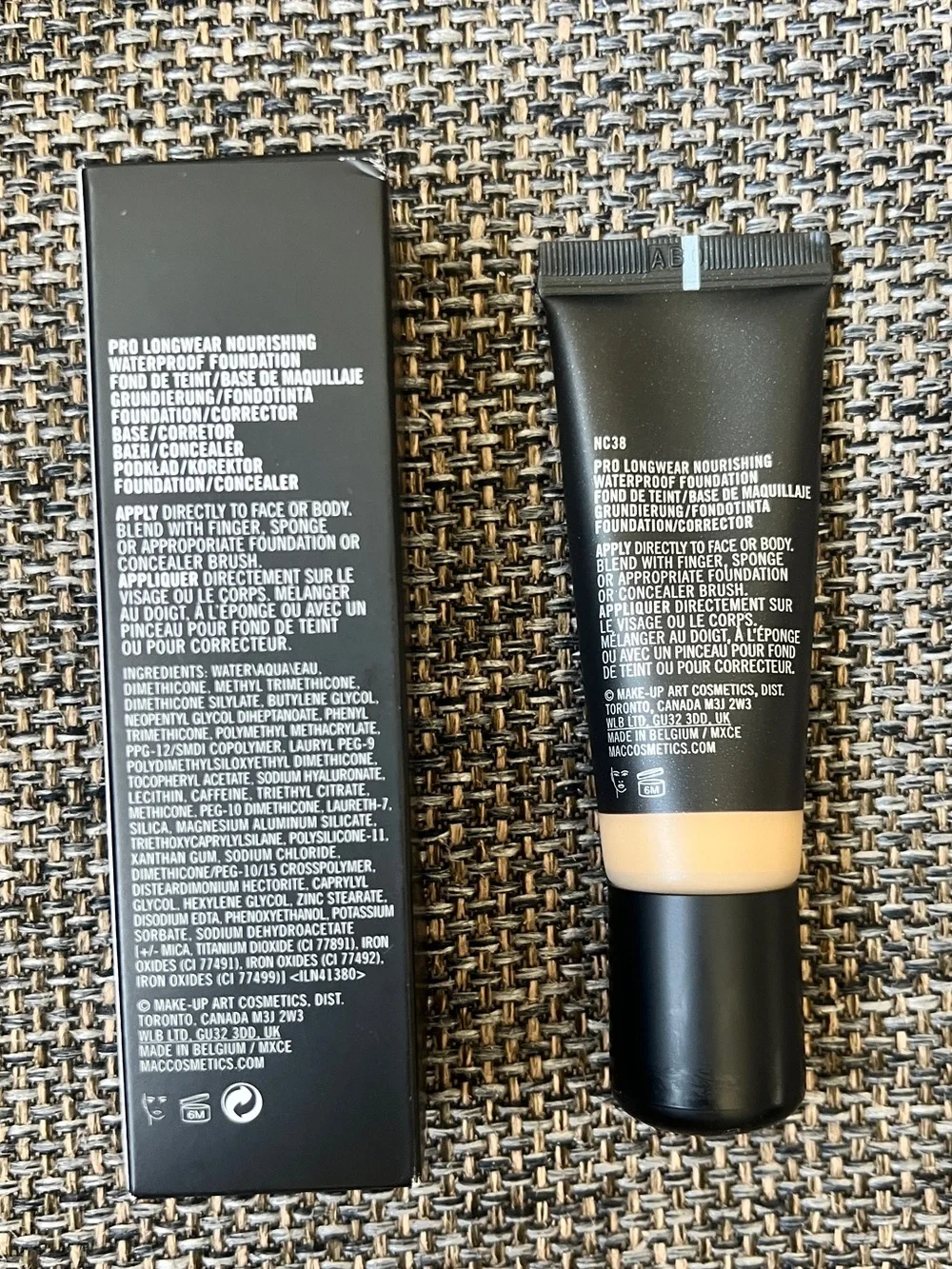 MAC Cosmetics nc38 medium
